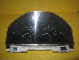 Range Rover - speedo cluster - YAC114250